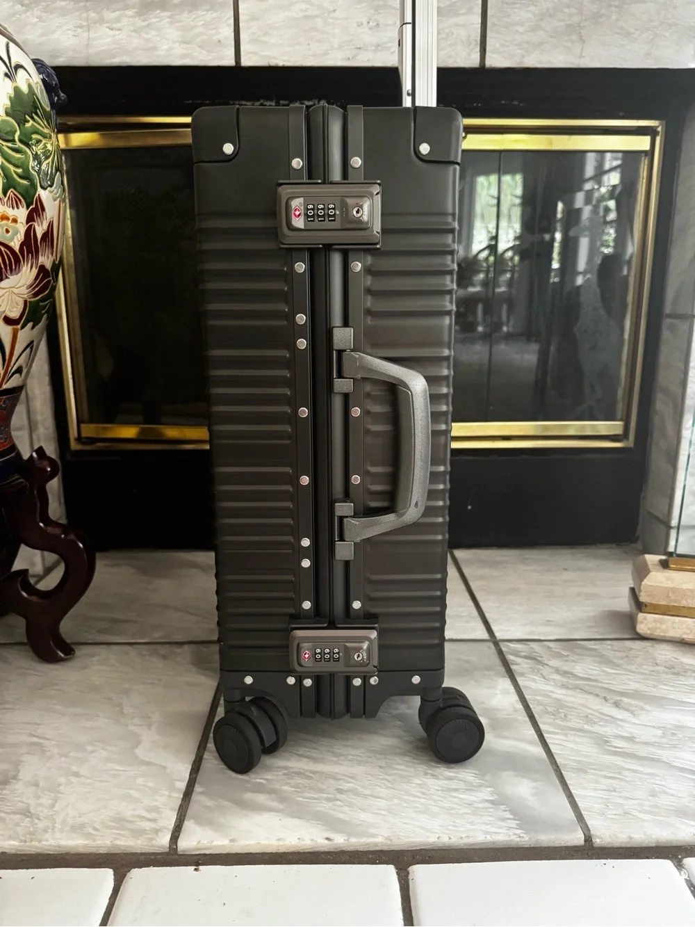 All aluminum carry on - zipperless with 360 wheels - 20 inch